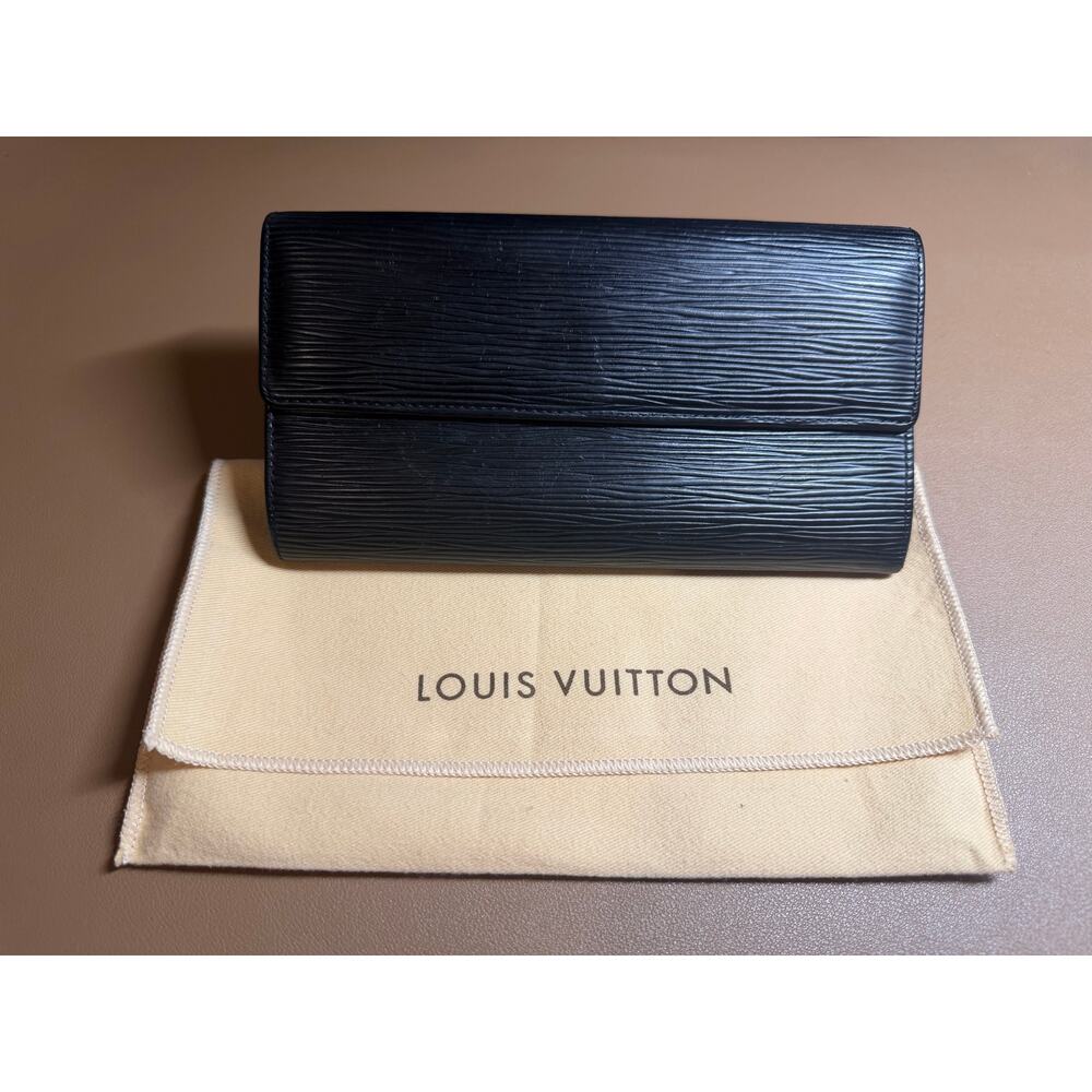 Louis Vuitton Epi Leather Sarah Wallet Black – COA & Dust Bag | Made in Spain